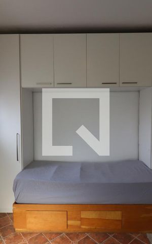 Casa para alugar com 200m², 2 quartos e 2 vagasSuíte