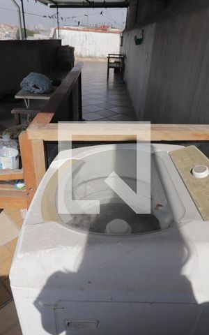 Casa para alugar com 200m², 2 quartos e 2 vagasÁrea de Serviço