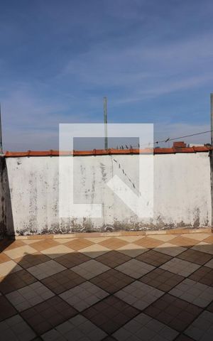 Casa para alugar com 200m², 2 quartos e 2 vagasQuintal