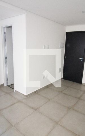 Apartamento à venda com 42m², 2 quartos e sem vaga Apartamento à venda com 42m², 2 quartos e sem vagaSala