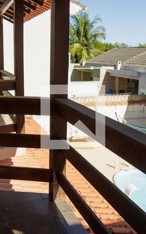 Casa à venda com 539m², 6 quartos e 4 vagas Casa à venda com 539m², 6 quartos e 4 vagasVaranda Quarto 4