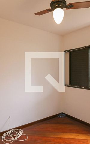 Apartamento à venda com 195m², 4 quartos e 3 vagas Apartamento à venda com 195m², 4 quartos e 3 vagasQuarto 1