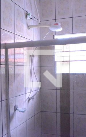 Casa à venda com 85m², 2 quartos e 2 vagasBanheiro