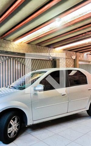Casa à venda com 320m², 8 quartos e 3 vagasGaragem