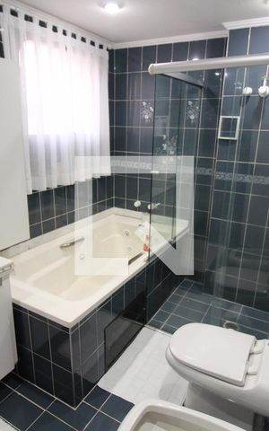 Apartamento à venda com 145m², 3 quartos e 3 vagasBanheiro Suite