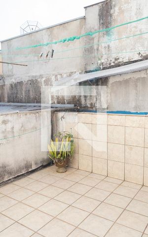 Casa à venda com 600m², 3 quartos e 8 vagas Casa à venda com 600m², 3 quartos e 8 vagasQuintal