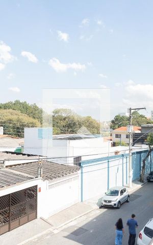 Casa à venda com 600m², 3 quartos e 8 vagas Casa à venda com 600m², 3 quartos e 8 vagasVista - Sacada