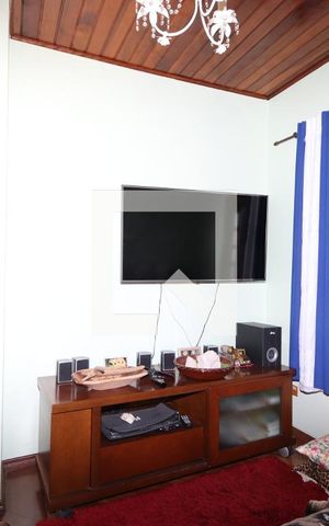 Casa à venda com 300m², 3 quartos e 4 vagasSala