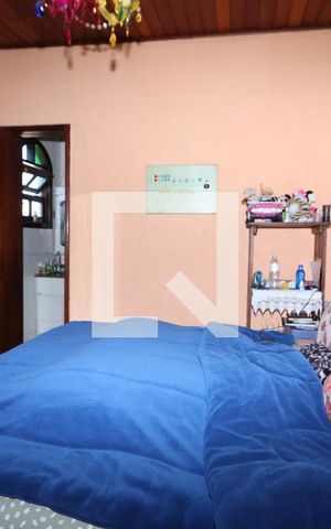 Casa à venda com 300m², 3 quartos e 4 vagasSuíte 1