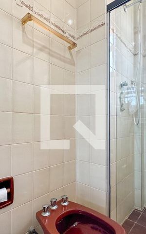 Apartamento para alugar com 180m², 3 quartos e 2 vagas Apartamento para alugar com 180m², 3 quartos e 2 vagasBanheiro 3