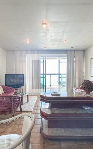 Apartamento para alugar com 180m², 3 quartos e 2 vagas Apartamento para alugar com 180m², 3 quartos e 2 vagasSala