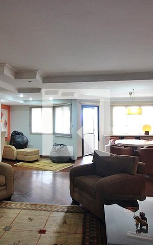 Apartamento à venda com 238m², 4 quartos e 4 vagasSala