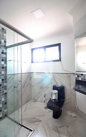 Apartamento à venda com 238m², 4 quartos e 4 vagasBanheiro da Suíte 1