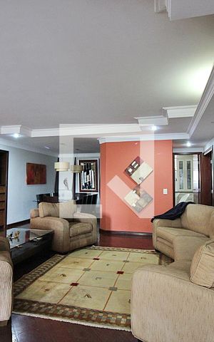 Apartamento à venda com 238m², 4 quartos e 4 vagasSala