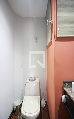 Apartamento à venda com 238m², 4 quartos e 4 vagasLavabo