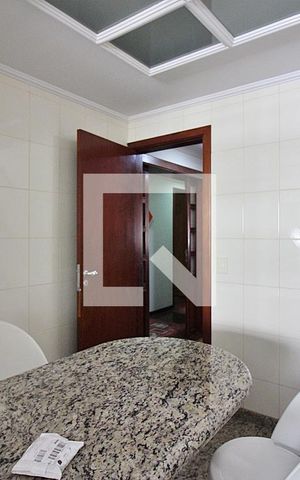 Apartamento à venda com 238m², 4 quartos e 4 vagasCopa