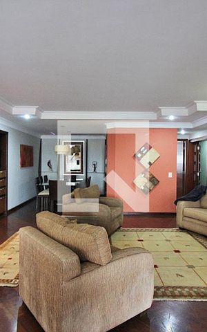 Apartamento à venda com 238m², 4 quartos e 4 vagasSala