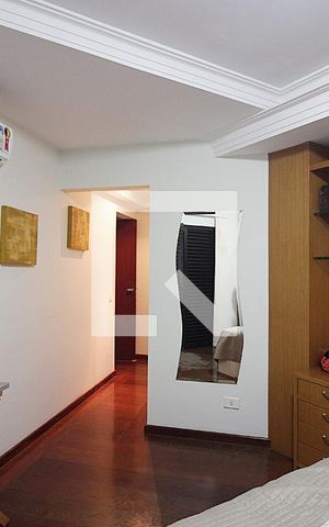 Apartamento à venda com 238m², 4 quartos e 4 vagasSuíte 2