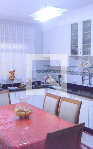 Casa à venda com 290m², 3 quartos e 2 vagasCozinha