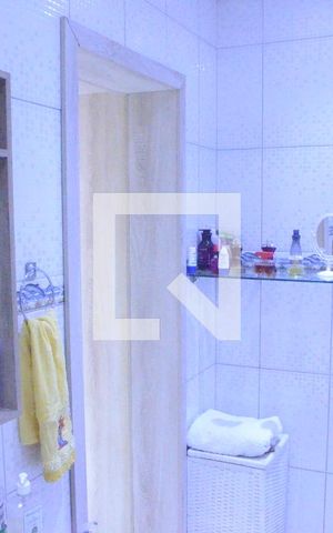 Casa à venda com 290m², 3 quartos e 2 vagasBanheiro da Suíte