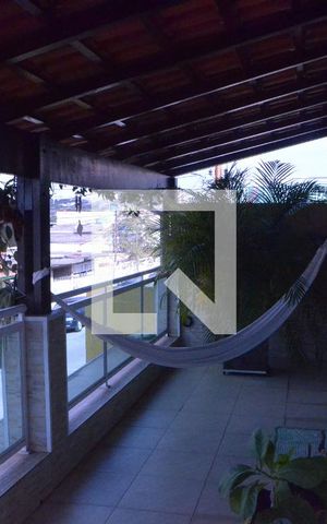 Casa à venda com 290m², 3 quartos e 2 vagasVaranda