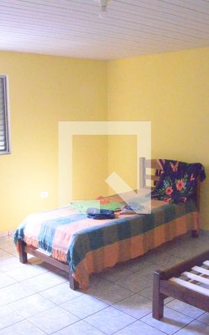Casa à venda com 290m², 3 quartos e 2 vagasQuarto 3