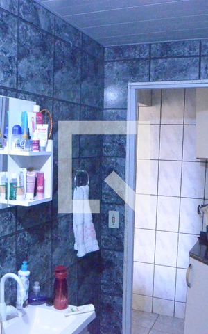 Casa à venda com 290m², 3 quartos e 2 vagasBanheiro 2