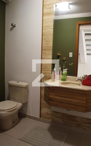 Casa de condomínio para alugar com 290m², 5 quartos e 3 vagasLavabo