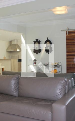 Casa de condomínio para alugar com 290m², 5 quartos e 3 vagasSala