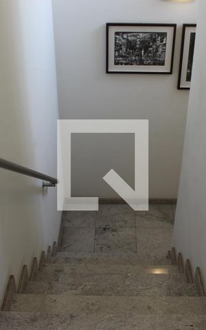 Casa de condomínio para alugar com 290m², 5 quartos e 3 vagasAcesso piso 2 -Suíte 1