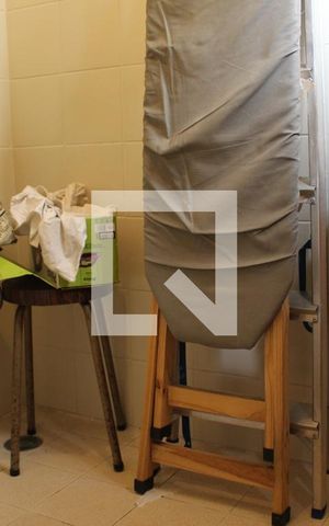 Casa de condomínio para alugar com 290m², 5 quartos e 3 vagasÁrea de Serviço