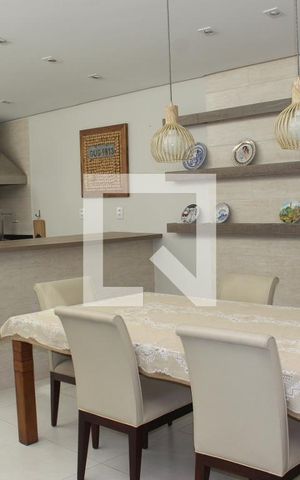 Casa de condomínio para alugar com 290m², 5 quartos e 3 vagasSala de Jantar
