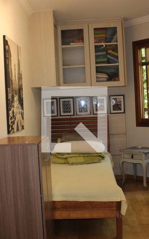 Casa de condomínio para alugar com 290m², 5 quartos e 3 vagasQuarto 1