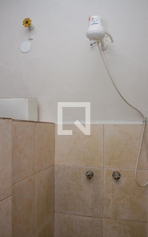 Casa de condomínio para alugar com 78m², 2 quartos e 1 vagaBanheiro Social