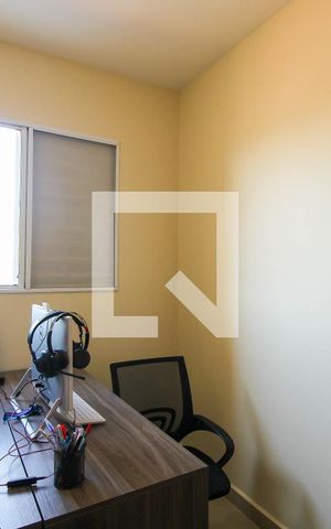 Casa de condomínio à venda com 190m², 3 quartos e 2 vagas Casa de condomínio à venda com 190m², 3 quartos e 2 vagasEscritório