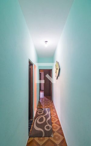 Casa à venda com 150m², 2 quartos e 2 vagasCorredor