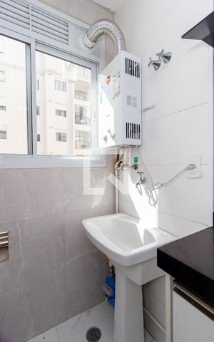 Apartamento à venda com 55m², 2 quartos e 1 vaga Apartamento à venda com 55m², 2 quartos e 1 vagaÁrea de Serviço