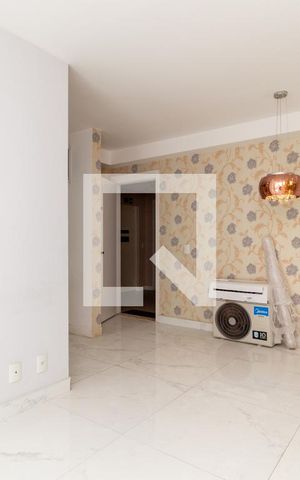 Apartamento à venda com 55m², 2 quartos e 1 vaga Apartamento à venda com 55m², 2 quartos e 1 vagaSala