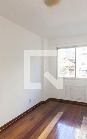 Apartamento para alugar com 90m², 2 quartos e 1 vagaSuíte