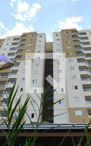 Apartamento para alugar com 66m², 2 quartos e 1 vagaFachada