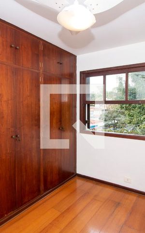 Casa à venda com 261m², 4 quartos e 4 vagasQuarto 2