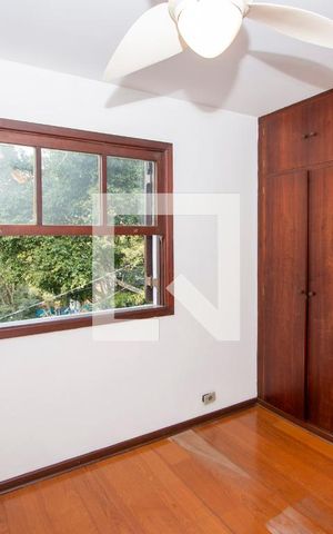 Casa à venda com 261m², 4 quartos e 4 vagasQuarto 3