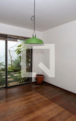 Casa à venda com 261m², 4 quartos e 4 vagasSala de Jantar