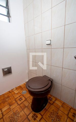 Casa à venda com 261m², 4 quartos e 4 vagasBanheiro do Salão de Festas