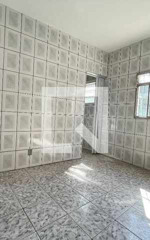 Casa para alugar com 80m², 2 quartos e 1 vaga Casa para alugar com 80m², 2 quartos e 1 vagaSala