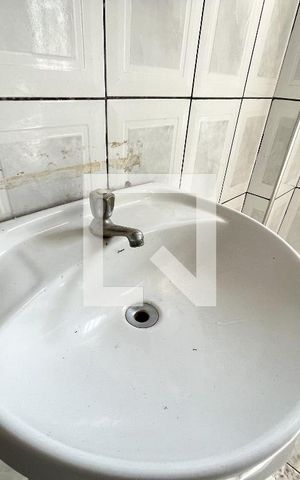 Casa para alugar com 80m², 2 quartos e 1 vaga Casa para alugar com 80m², 2 quartos e 1 vagaBanheiro