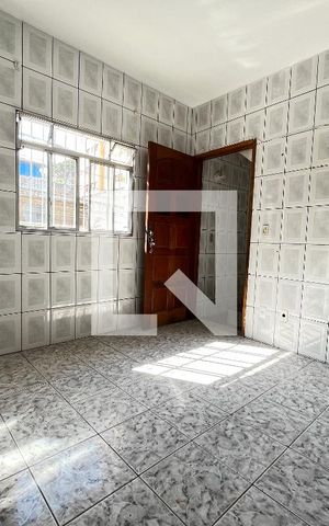 Casa para alugar com 80m², 2 quartos e 1 vaga Casa para alugar com 80m², 2 quartos e 1 vagaSala