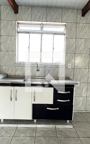 Casa para alugar com 80m², 2 quartos e 1 vaga