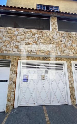 Casa para alugar com 100m², 2 quartos e 1 vagaFachada