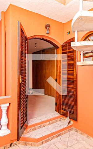 Casa à venda com 130m², 2 quartos e 2 vagas Casa à venda com 130m², 2 quartos e 2 vagasSuite - Varanda